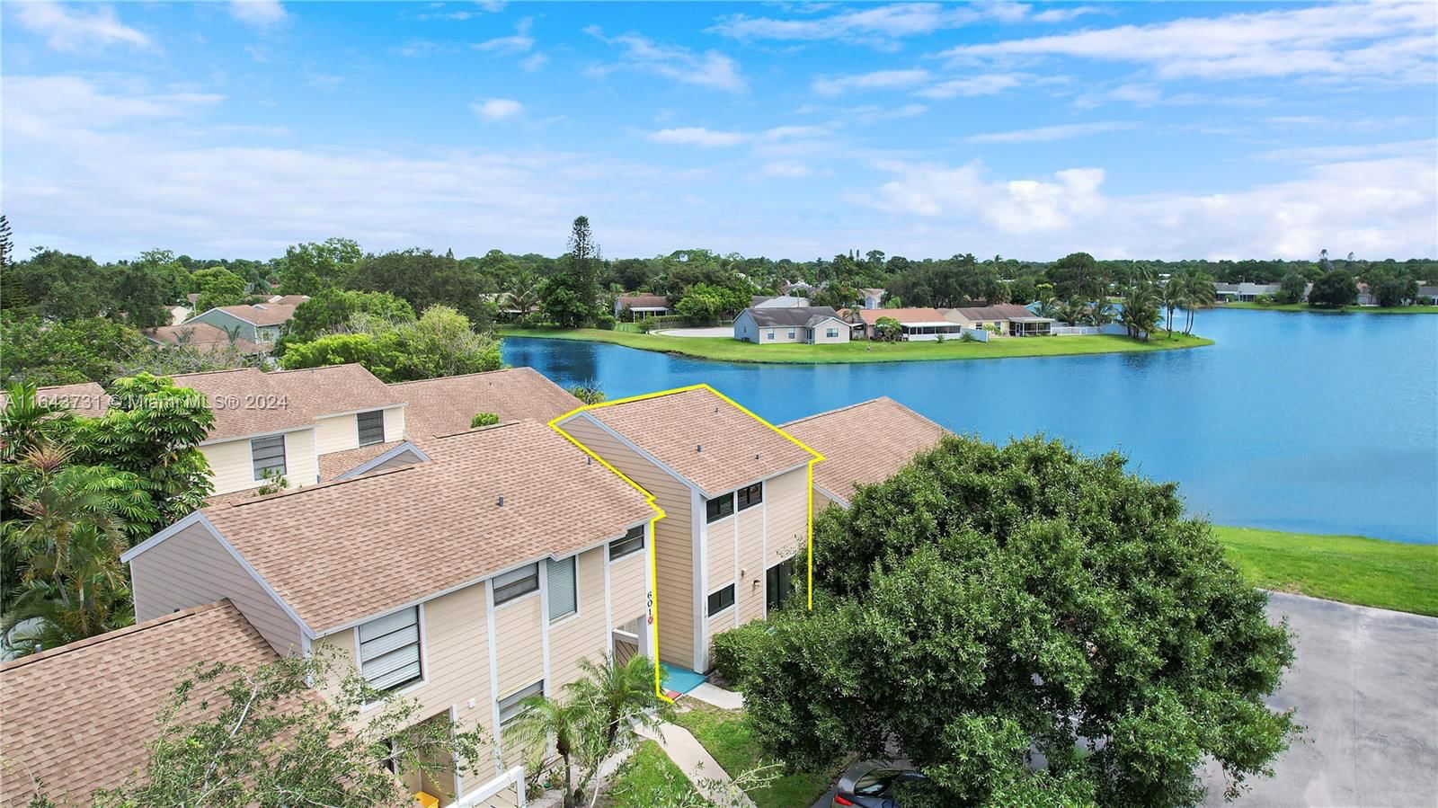 Real estate property located at 601 Lakewood Drive #13C, Palm Beach, JUPITER VILLAGE TOWNHOMES, Jupiter, FL