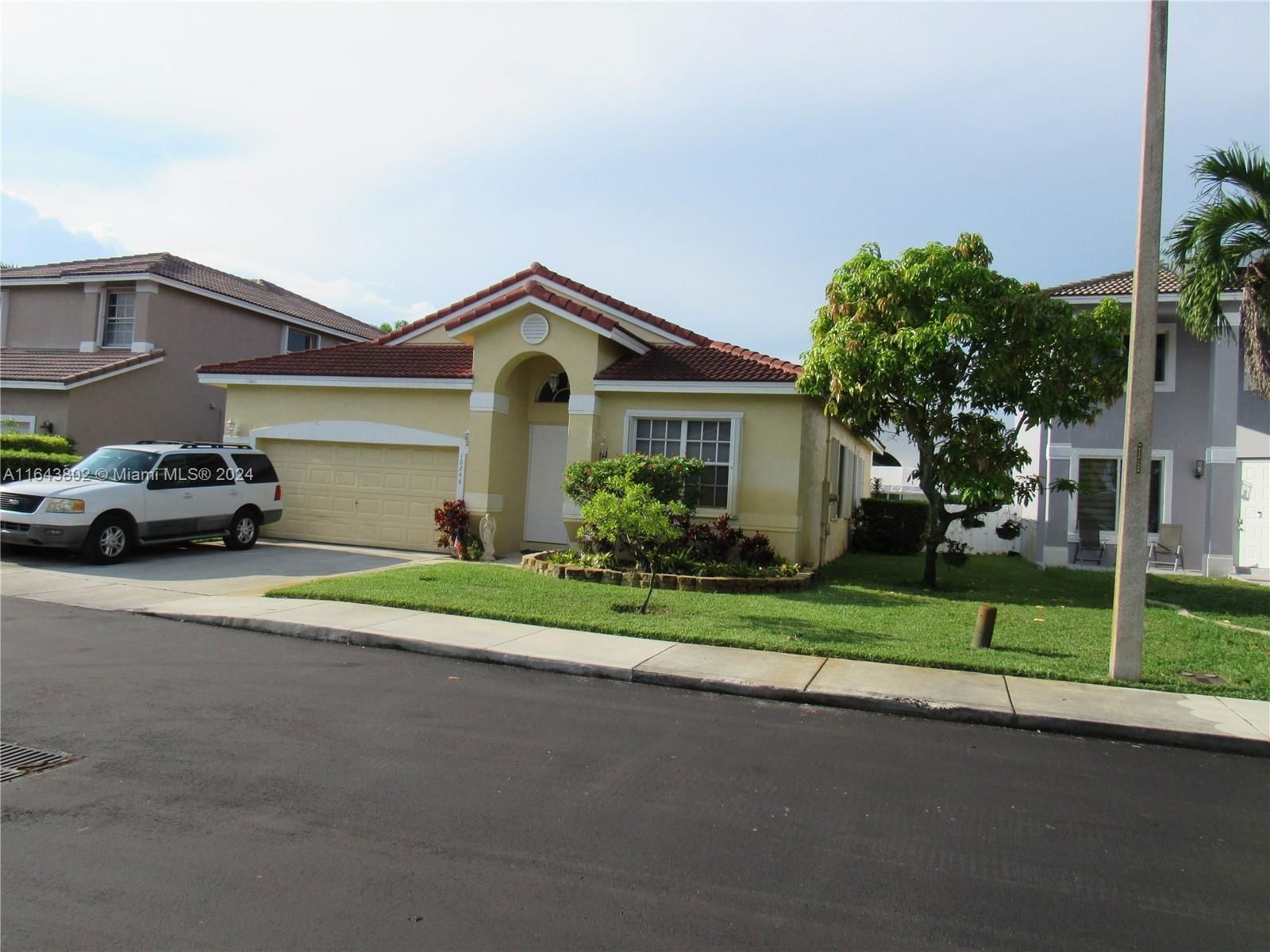 Real estate property located at 16248 18th St, Broward, PARKSIDE AT SPRING VALLEY, Pembroke Pines, FL