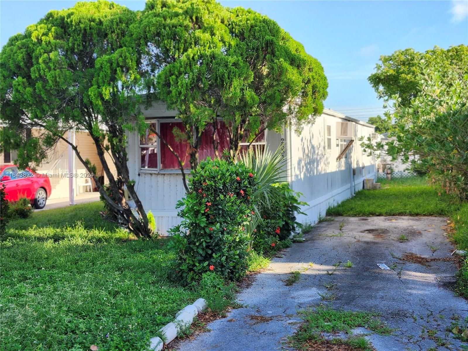 Real estate property located at 2651 Marina Dr, Broward, RAVENSWOOD ESTATES & MARI, Dania Beach, FL