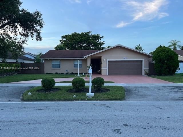 Real estate property located at 12771 108th St, Miami-Dade, CALUSA MANOR SEC 1, Miami, FL