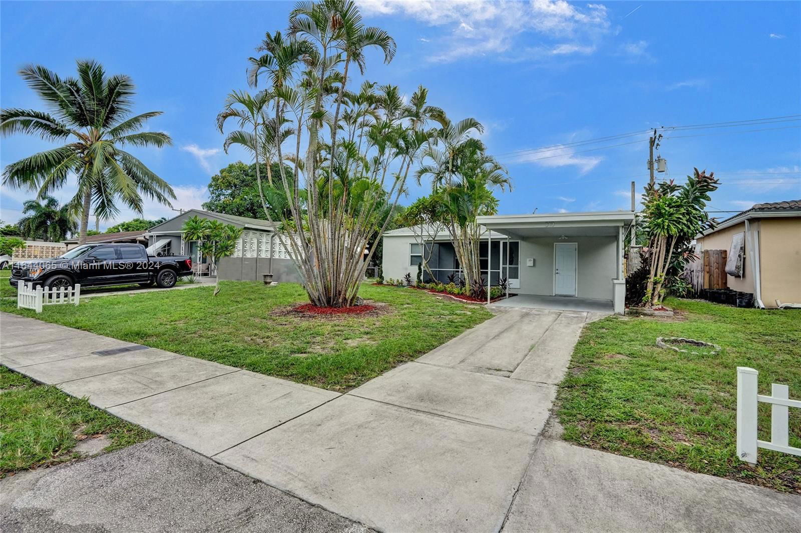 Real estate property located at 310 51st St, Broward, NORTH ANDREWS TERRACE SEC, Oakland Park, FL