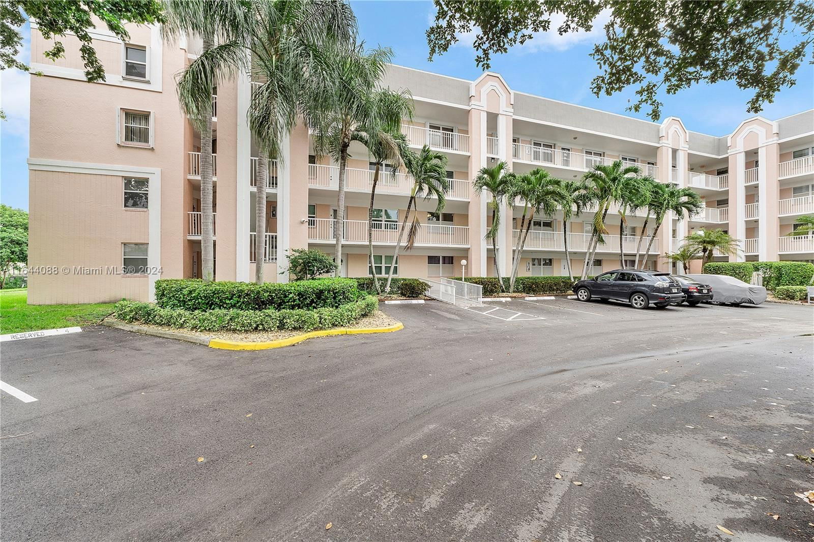 Real estate property located at 2580 103rd Ave #203, Broward, SUNRISE LAKES 192 CONDO, Sunrise, FL