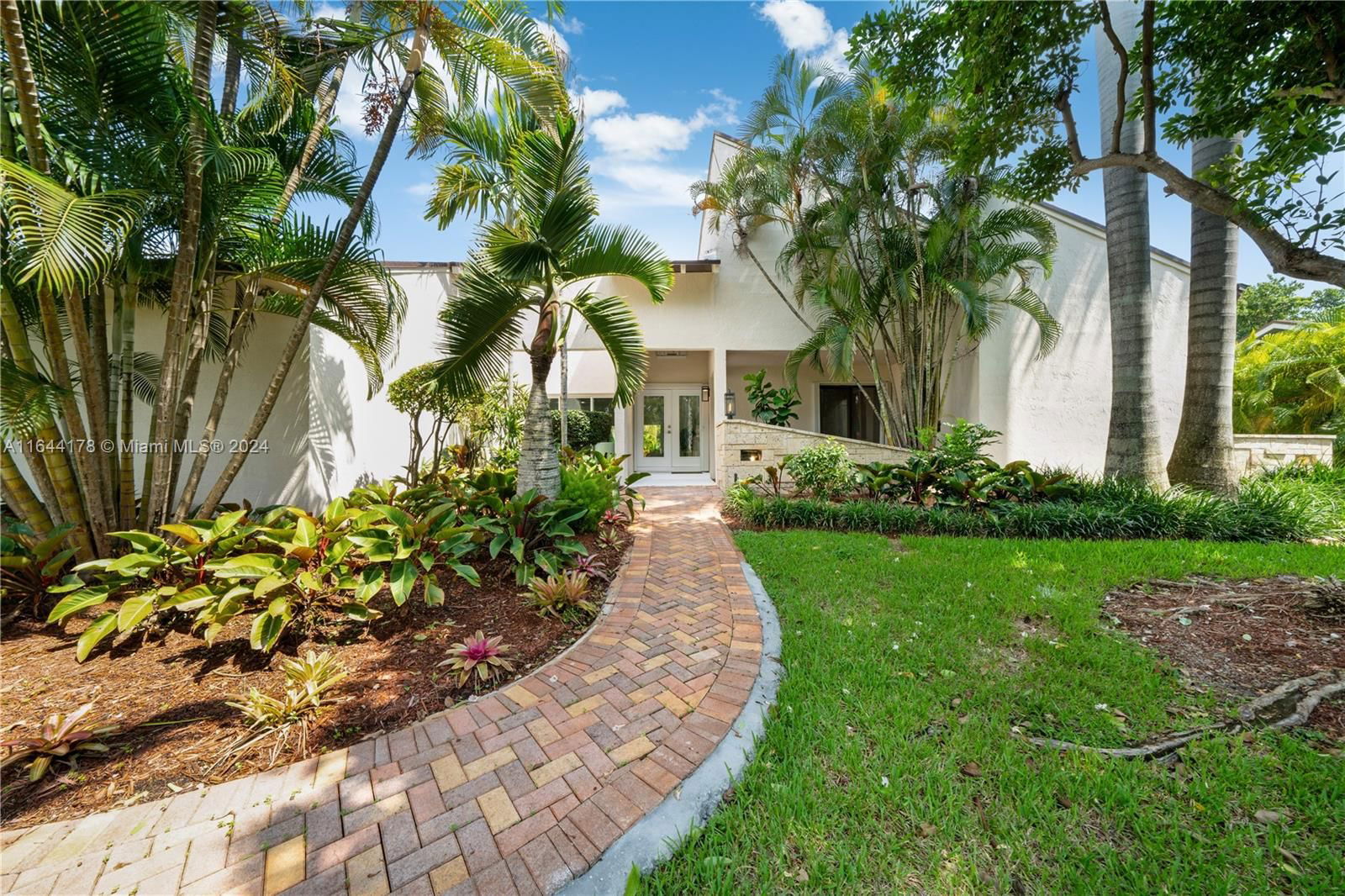 Real estate property located at 7861 171st St, Miami-Dade, OLD CUTLER VILLAS, Palmetto Bay, FL