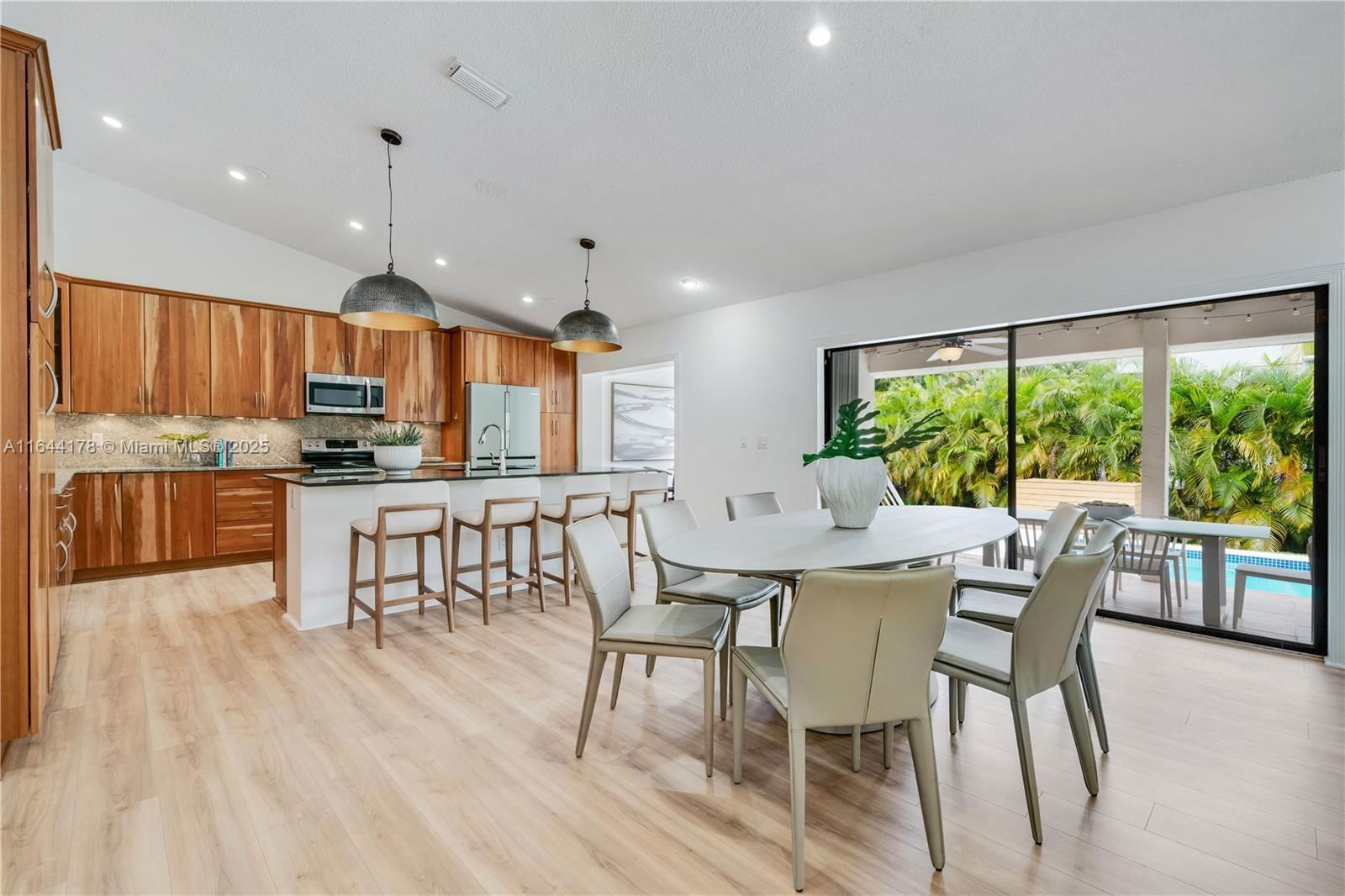 Real estate property located at 7861 171st St, Miami-dade, Old Cutler Villas, Palmetto Bay, FL