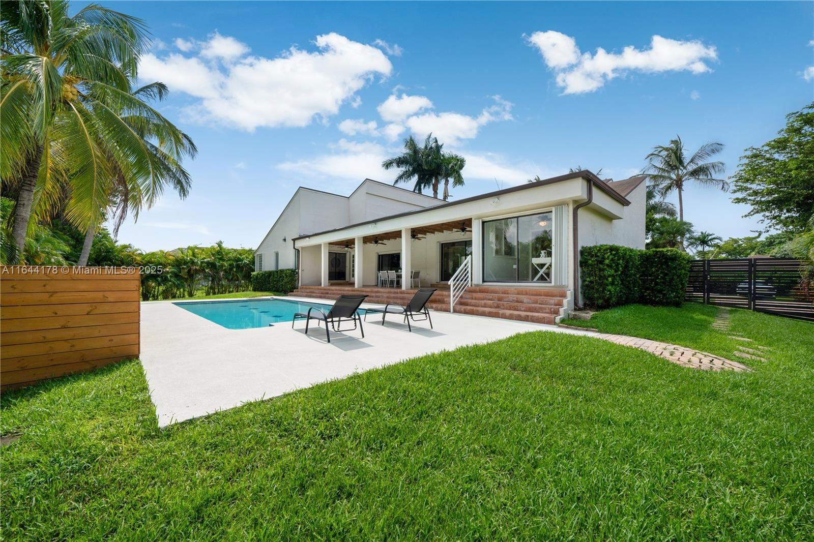 Real estate property located at 7861 171st St, Miami-dade, Old Cutler Villas, Palmetto Bay, FL