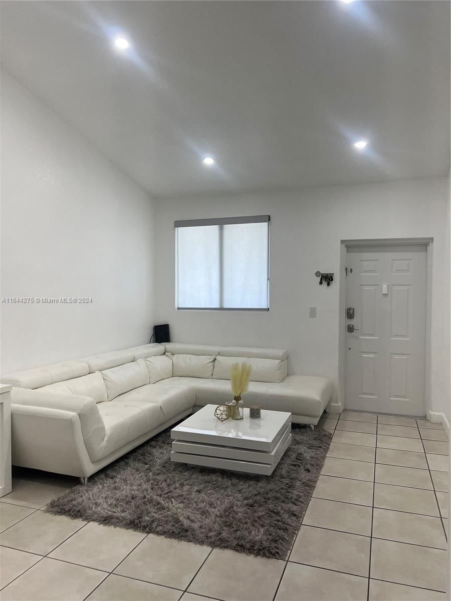 Real estate property located at 1536 26th St #201, Miami-Dade, SHOMA CONDO AT KEYS COVE, Homestead, FL