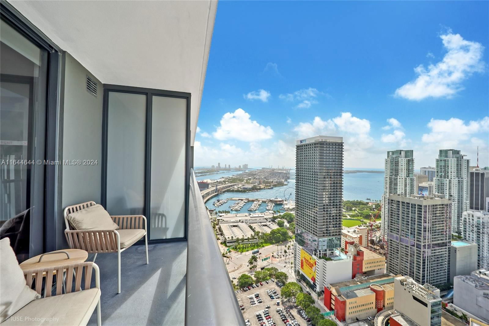 Real estate property located at 601 1 Ave #4210, Miami-Dade, NATIIVO CONDO, Miami, FL