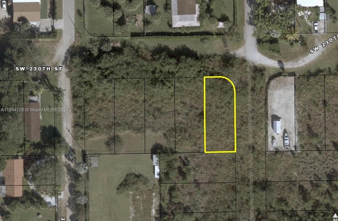 Real estate property located at 12272 230 St, Miami-Dade, SILVER PALM PARK, Goulds, FL