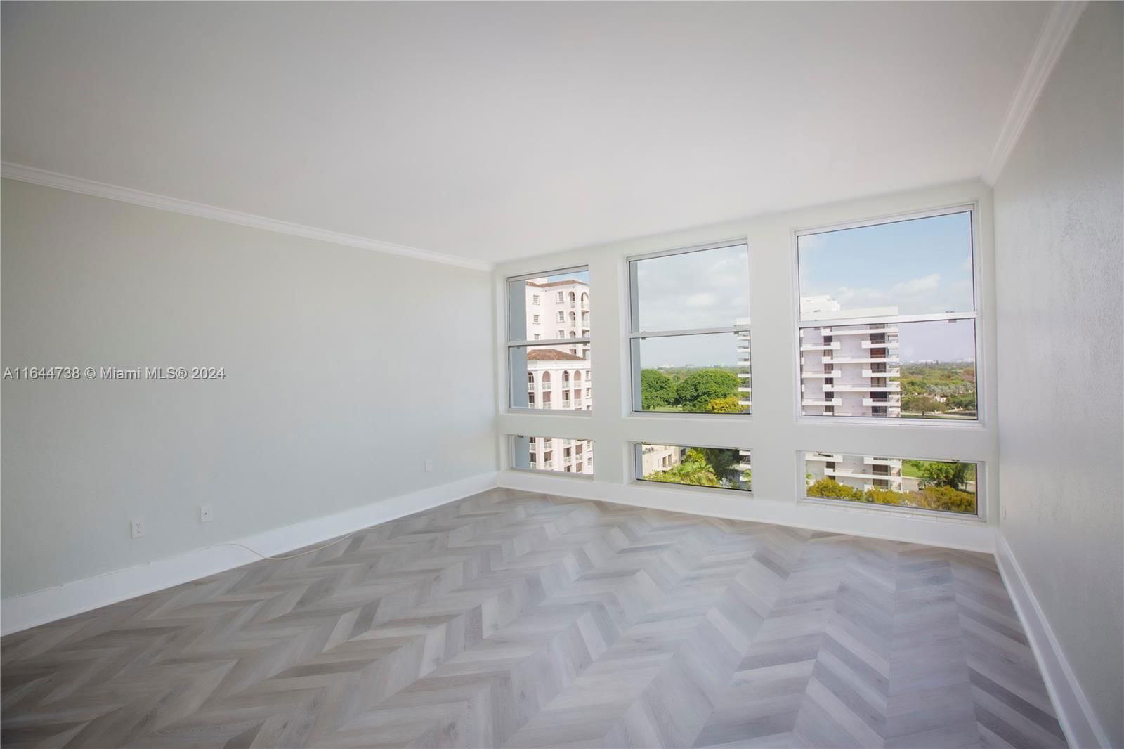 Real estate property located at 700 Biltmore Way #1016, Miami-Dade, DAVID WILLIAM HOTEL CONDO, Coral Gables, FL