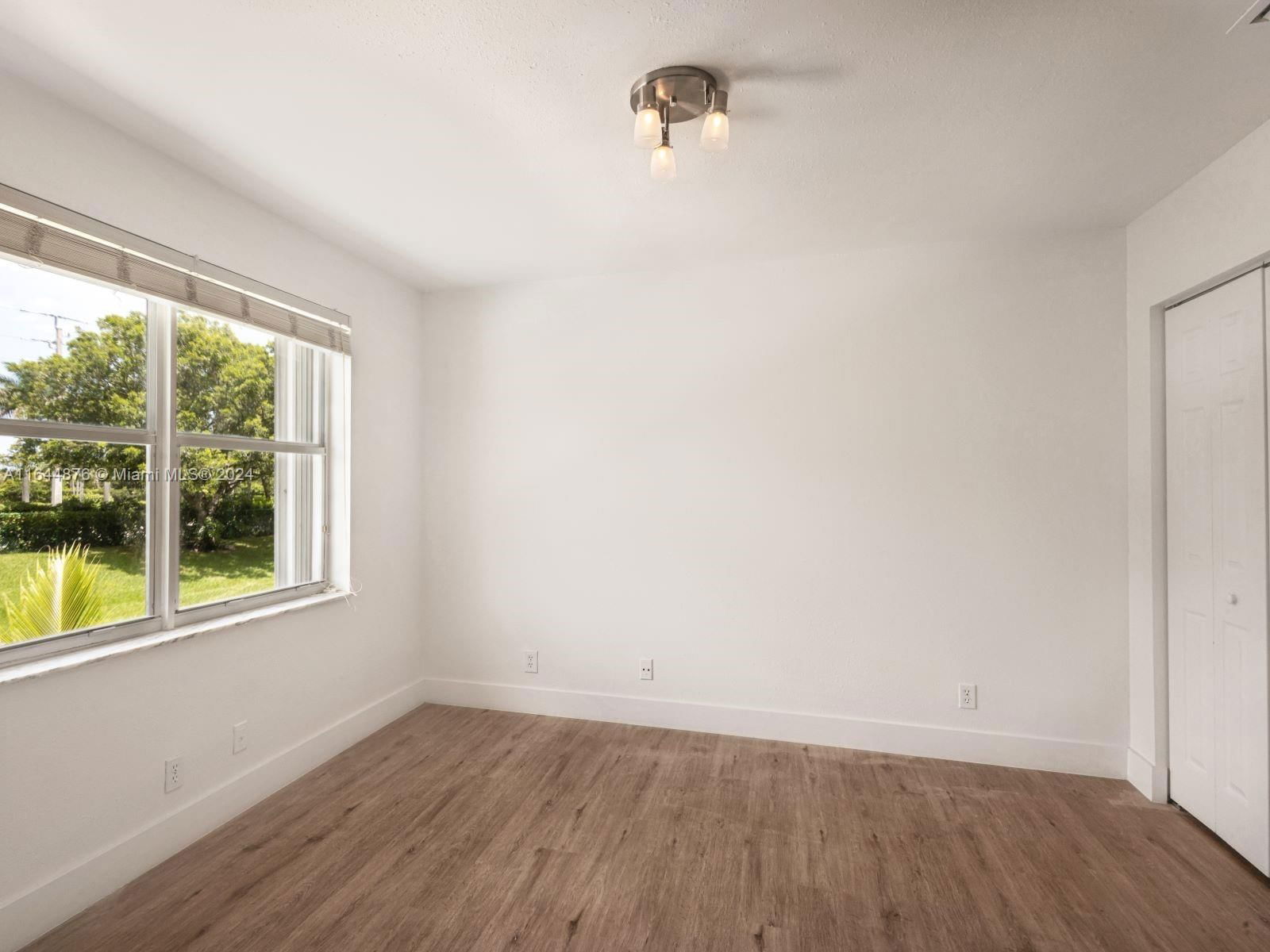 Real estate property located at 16511 1st St, Broward, Pembroke Shores, Pembroke Pines, FL
