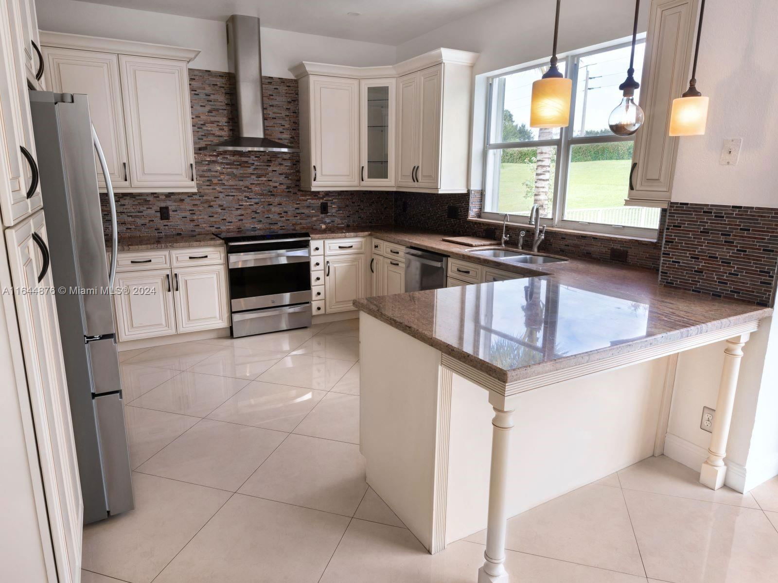 Real estate property located at 16511 1st St, Broward, Pembroke Shores, Pembroke Pines, FL