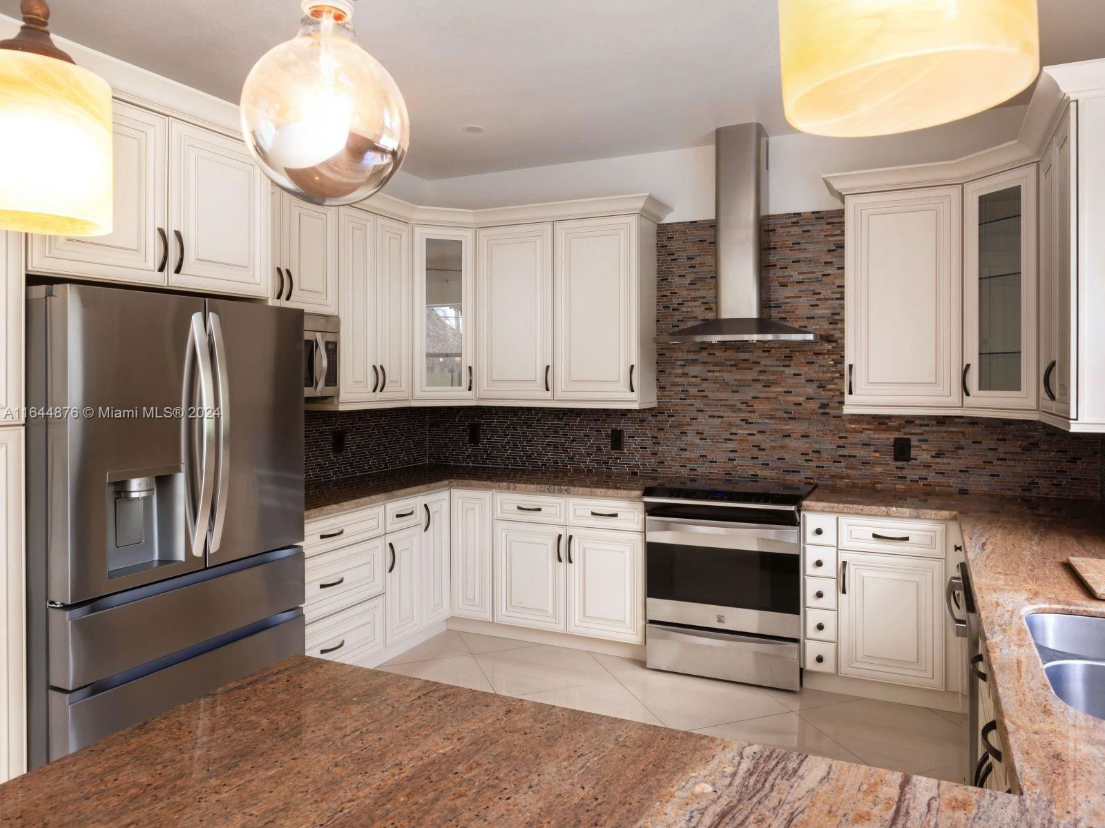 Real estate property located at 16511 1st St, Broward, Pembroke Shores, Pembroke Pines, FL