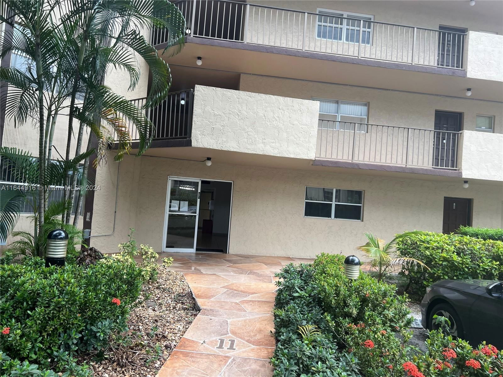 Real estate property located at 6101 Falls Cir Dr #407, Broward, INVERRARY COUNTRY CLUB, Lauderhill, FL