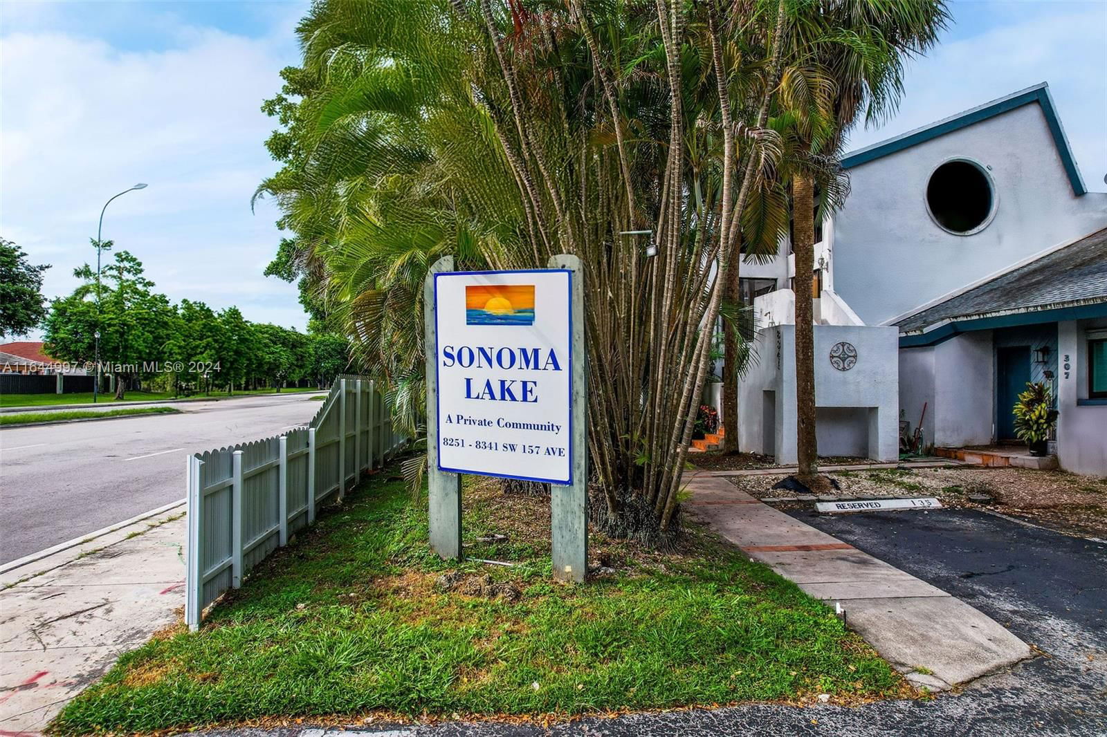 Real estate property located at 8341 157th Ave #310, Miami-Dade, SONOMA LAKE CONDO, Miami, FL