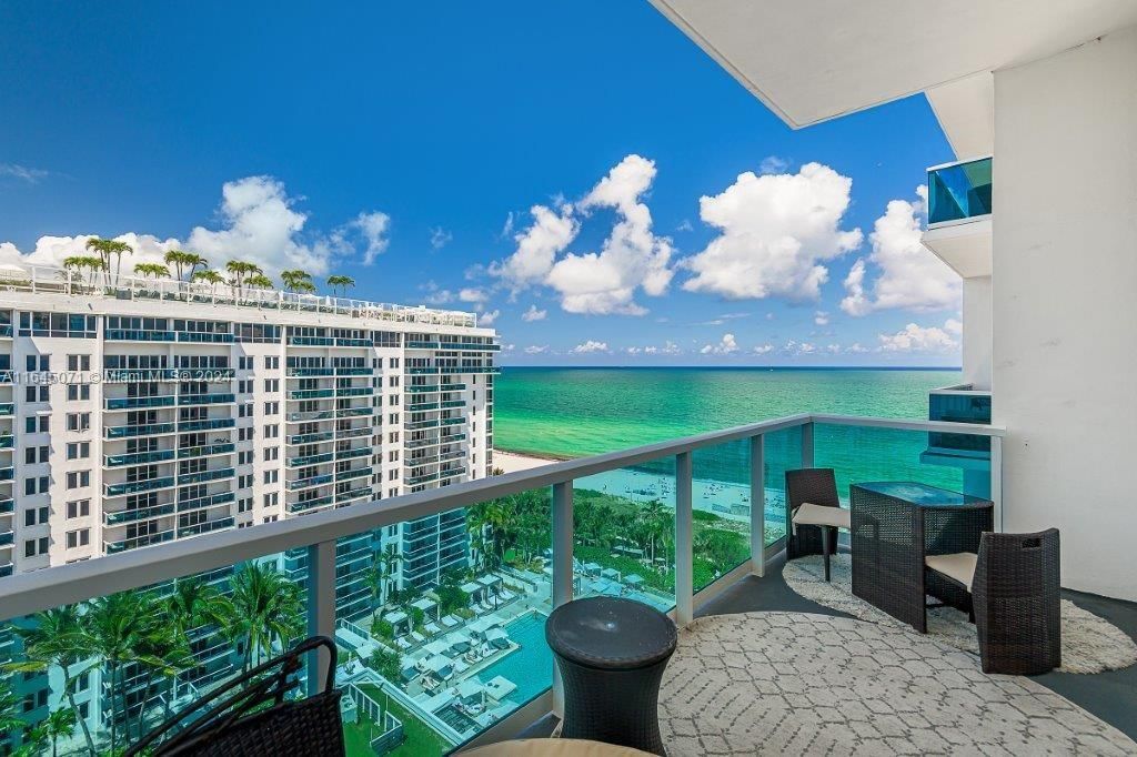 Real estate property located at 2301 Collins Ave #1618, Miami-Dade, RONEY PALACE CONDO, Miami Beach, FL