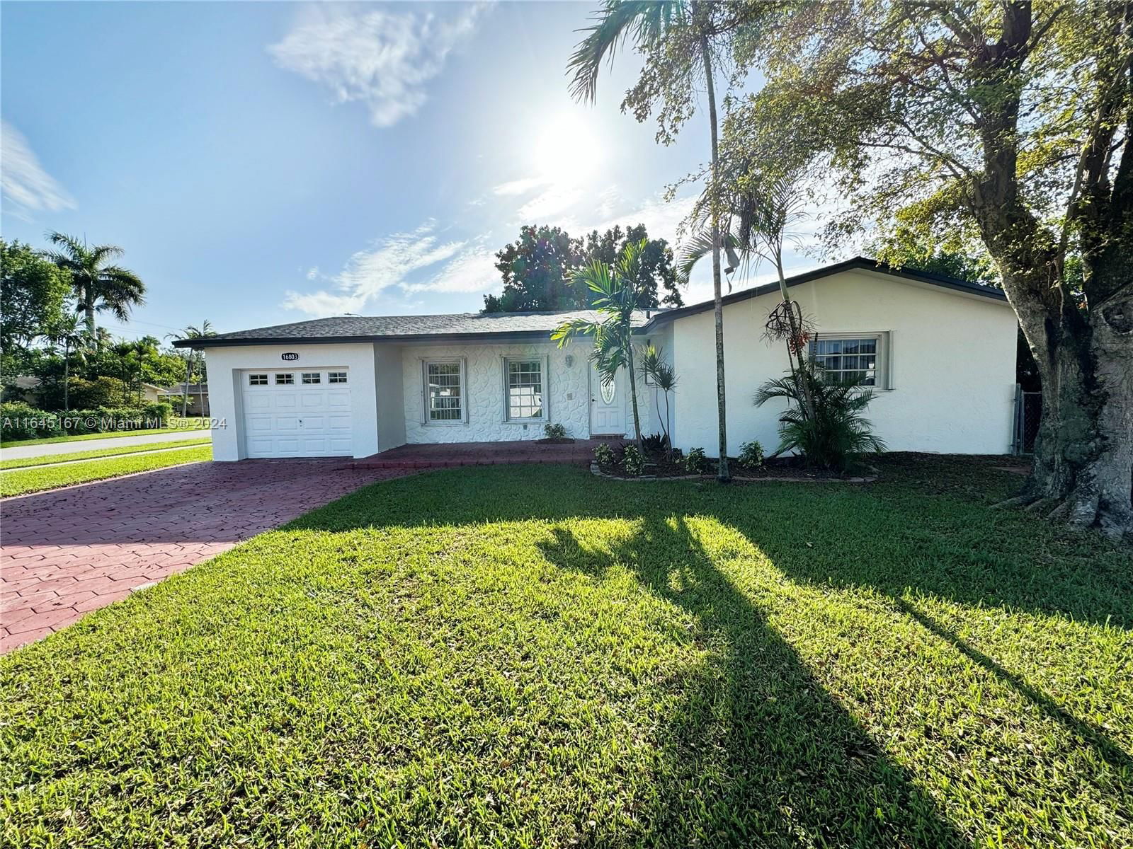 Real estate property located at 16803 107th Pl, Miami-Dade, SOUTHLAND PINES, Miami, FL