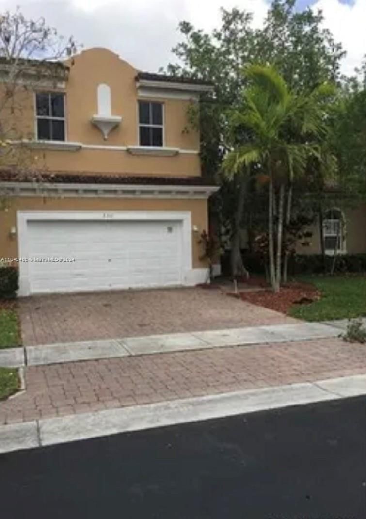 Real estate property located at 2311 37th Rd, Miami-Dade, PORTOFINO BAY, Homestead, FL