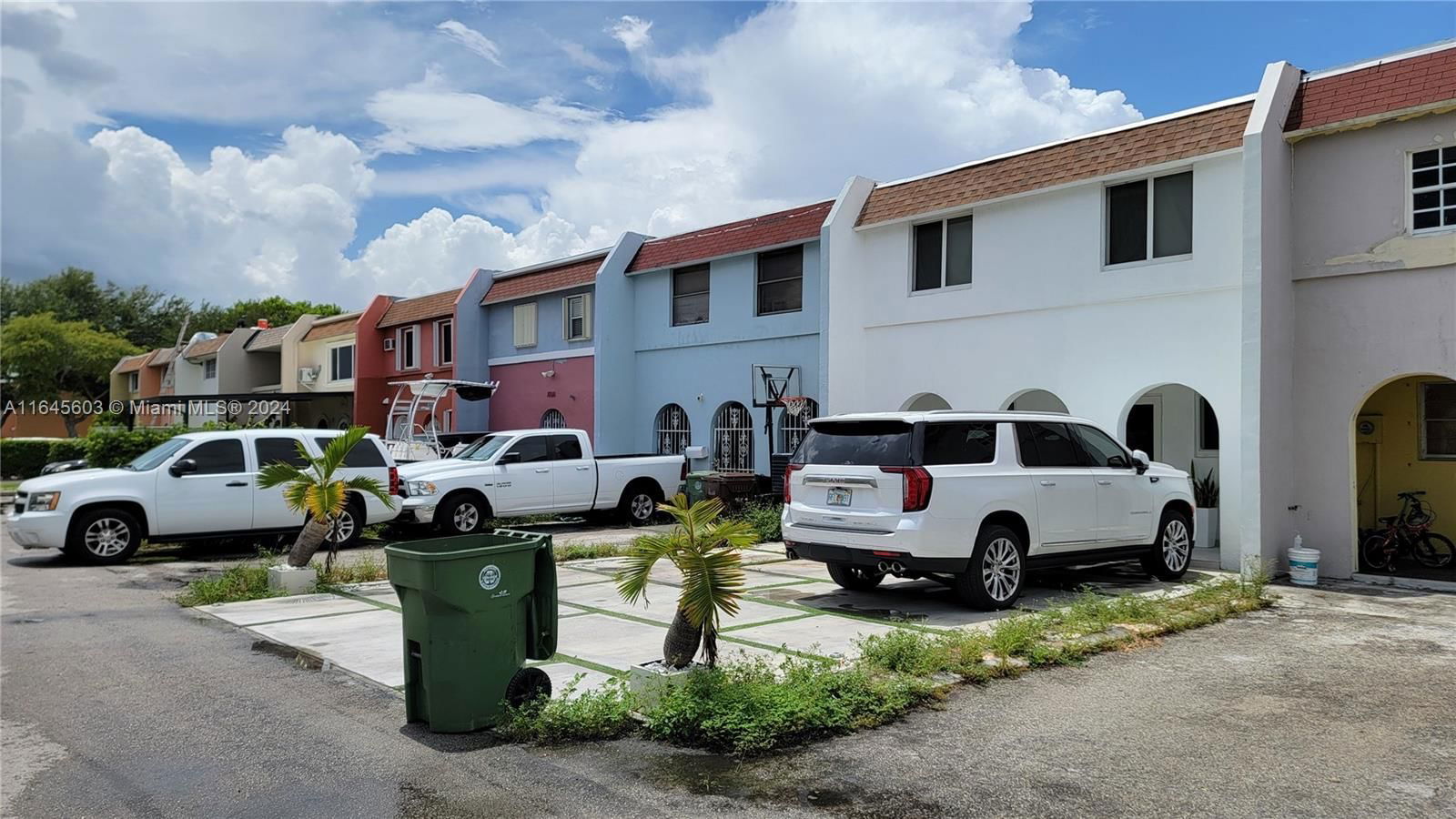 Real estate property located at 7100 2nd Ln #7100, Miami-Dade, 2ND ADDN TO PALM SPRINGS, Hialeah, FL