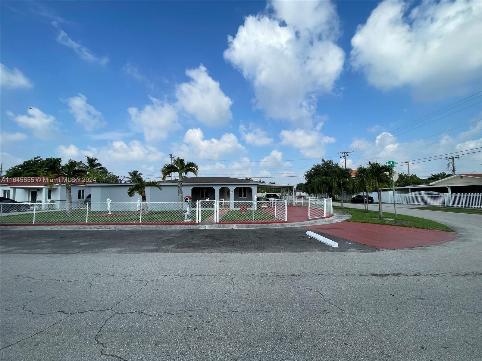 Real estate property located at 690 8th Ct, Miami-Dade, SUN-TAN VILL SEC 5, Hialeah, FL