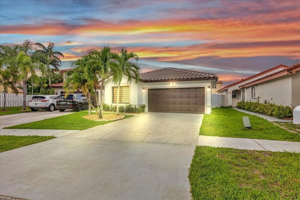 Real estate property located at 2373 177th Ter, Broward, SILVER LAKES PHASE III, Miramar, FL