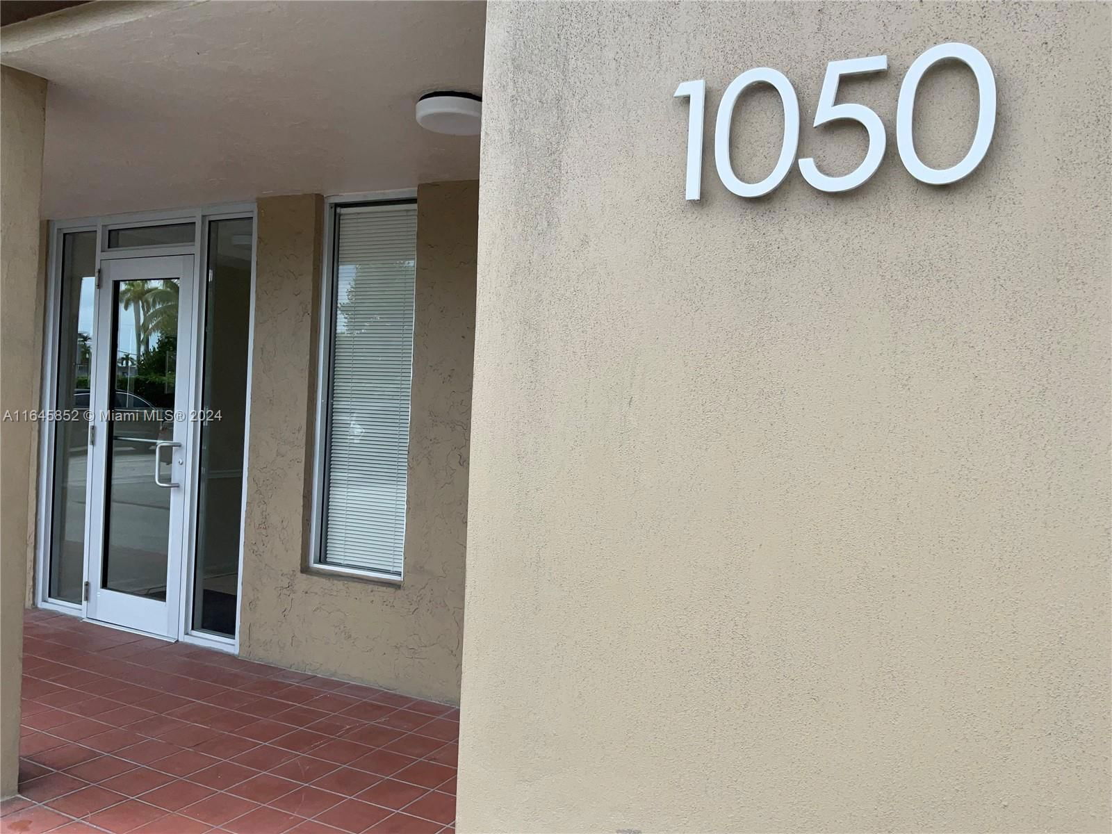 Real estate property located at 1050 15th St #405, Broward, MARK I CONDO, Fort Lauderdale, FL