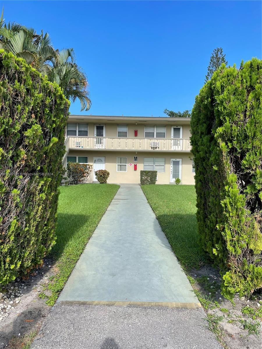 Real estate property located at 301 Norwich M #301, Palm Beach, NORWICH CONDO, West Palm Beach, FL