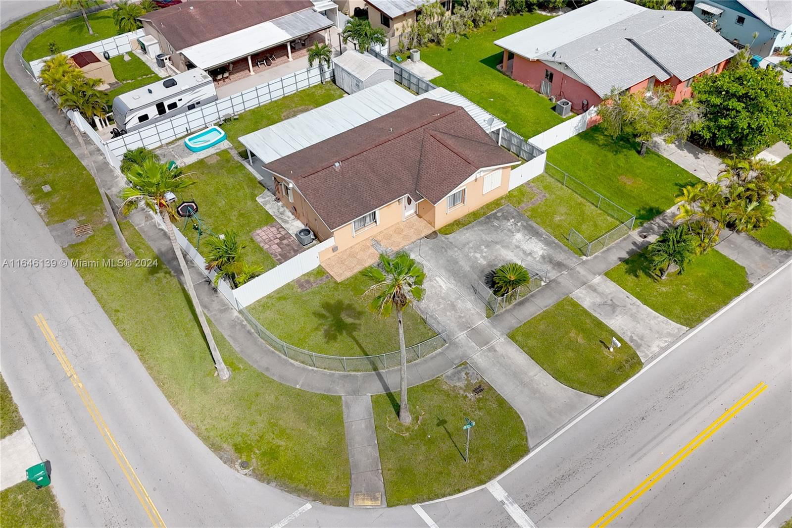 Real estate property located at 18730 122nd Ave, Miami-Dade, EUREKA MANOR SEC 3, Miami, FL