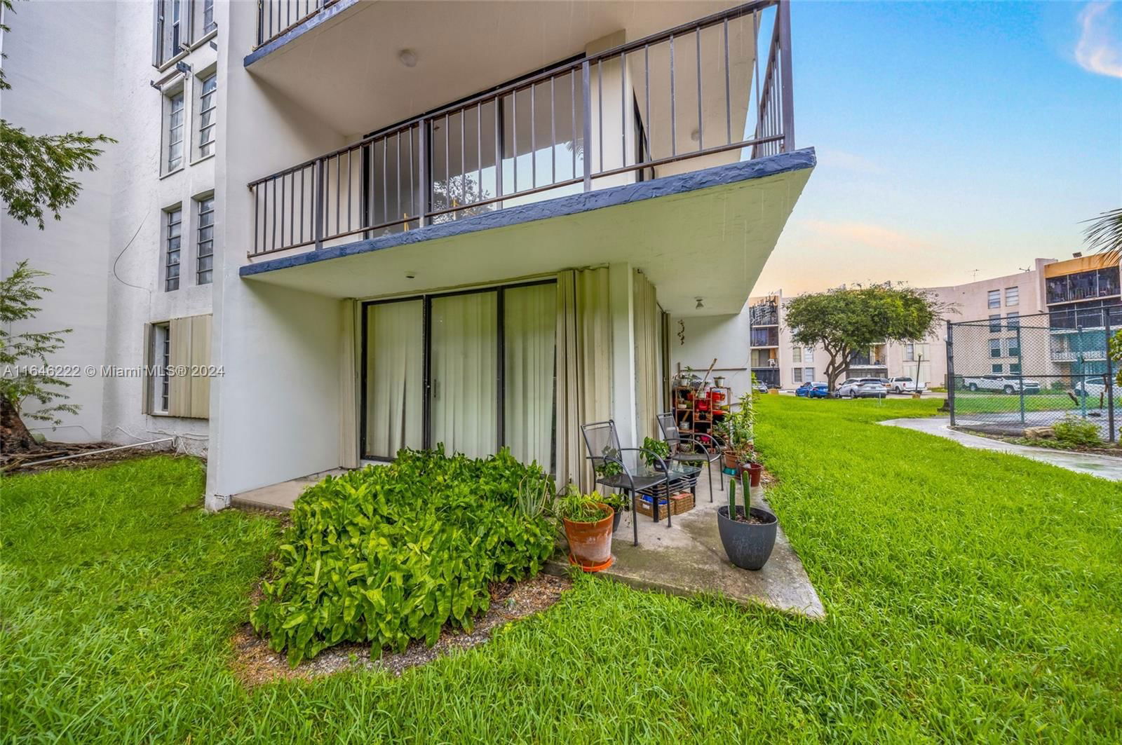 Real estate property located at 9682 Fontainebleau Blvd #110, Miami-Dade, GOLFVIEW CLUB FONTAINEBLE, Miami, FL