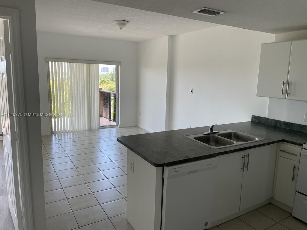 Real estate property located at 3410 Coral Way #607, Miami-Dade, EMERALD PLAZA, Miami, FL