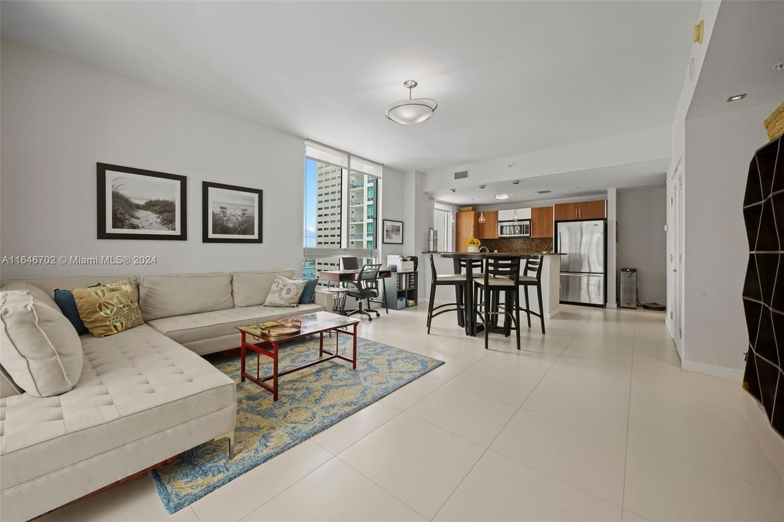 Real estate property located at 300 Biscayne Blvd #2501, Miami-Dade, Met 1, Miami, FL