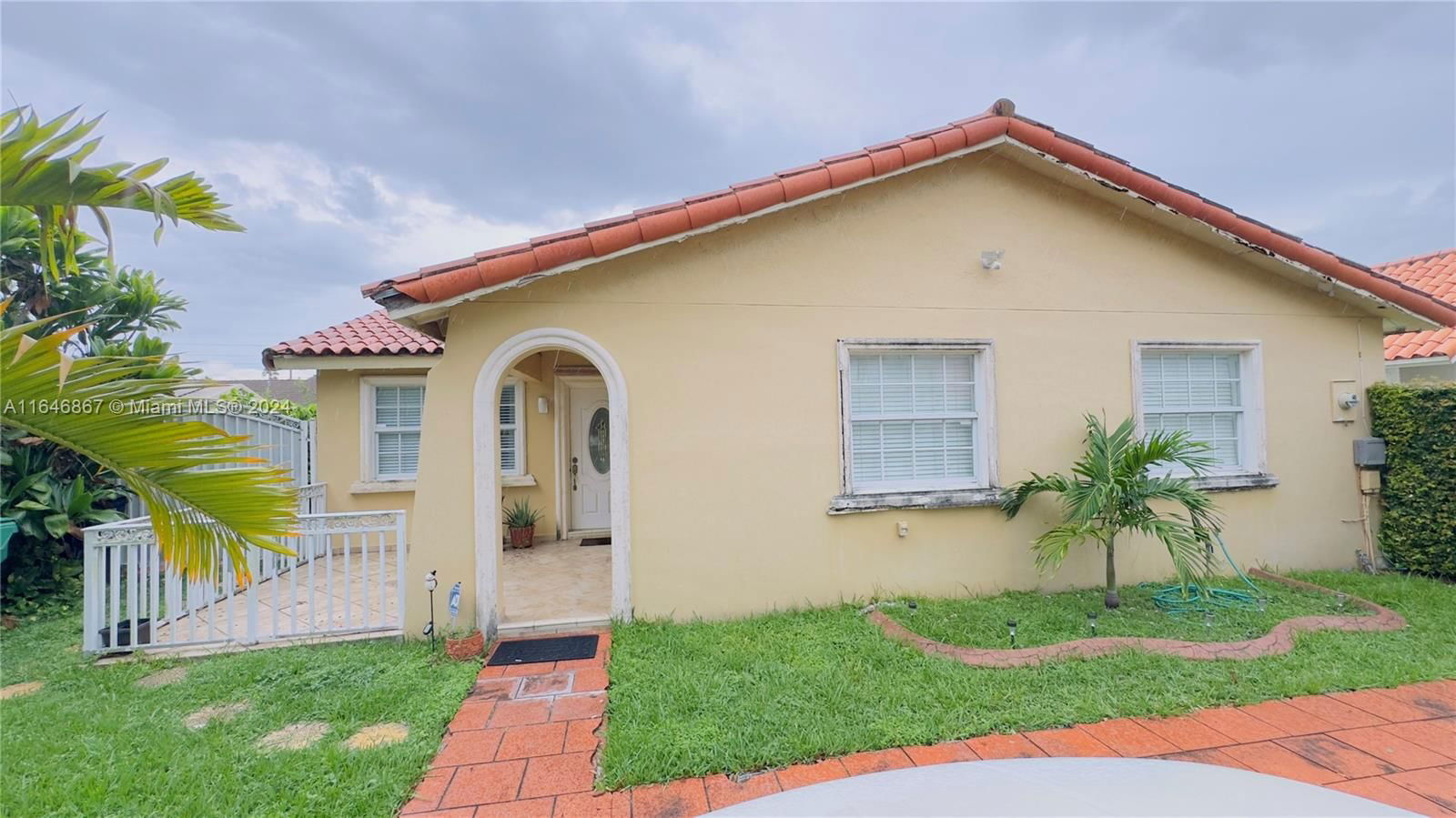 Real estate property located at 1542 138th Ct, Miami-Dade, CORAL WEST HEIGHTS 2ND AD, Miami, FL