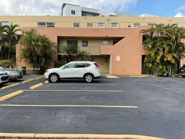 Real estate property located at 140 87th Ave G216, Miami-Dade, PARK EAST CONDO, Miami, FL