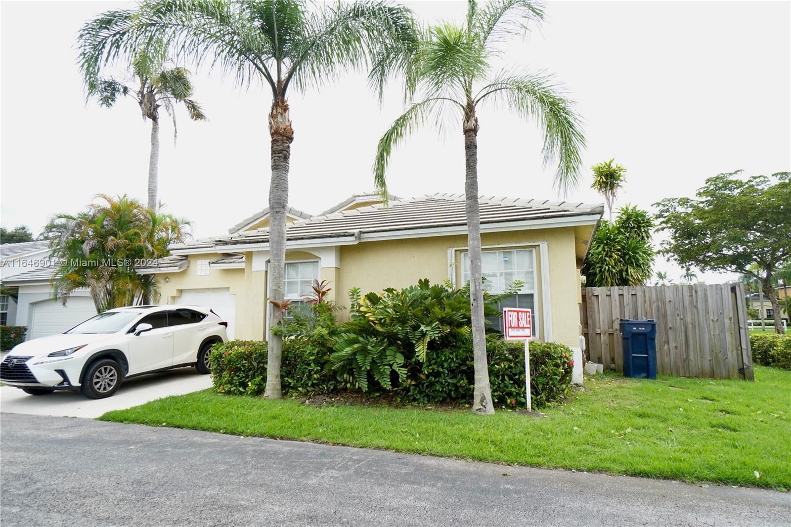 Real estate property located at 12268 145th St, Miami-Dade, WOODS LAKE, Miami, FL