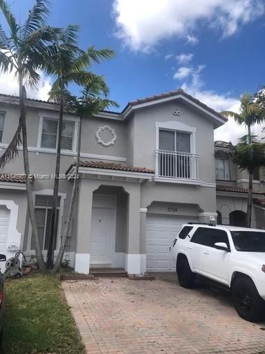 Real estate property located at 5724 112th Pl, Miami-Dade, DORAL NORTHEAST TOWNHOMES, Doral, FL