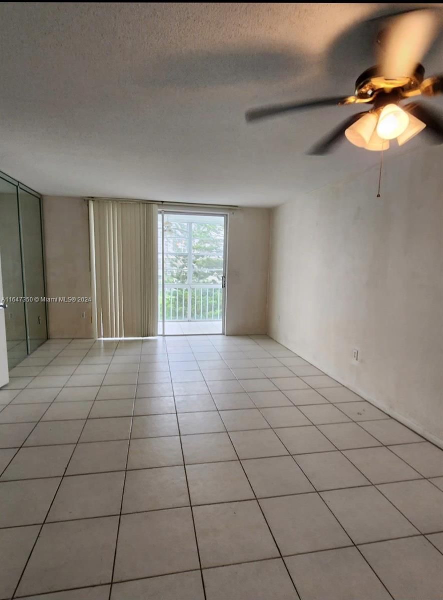 Real estate property located at 2903 Point East Dr K604, Miami-Dade, POINT EAST SEC III CONDO, Aventura, FL