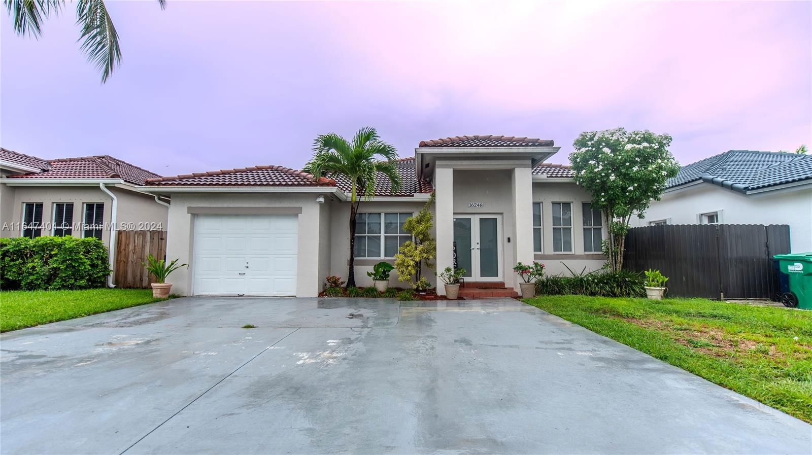 Real estate property located at 16248 81st St, Miami-Dade, POINCIANA AT SUNSET LAKES, Miami, FL