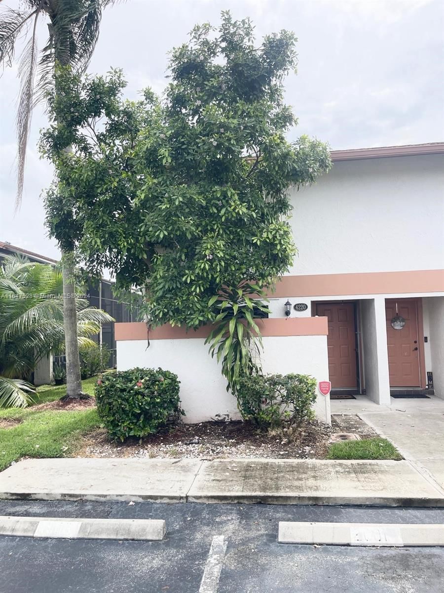 Real estate property located at 4220 71st Way, Broward, ORANGE PLAT, Davie, FL