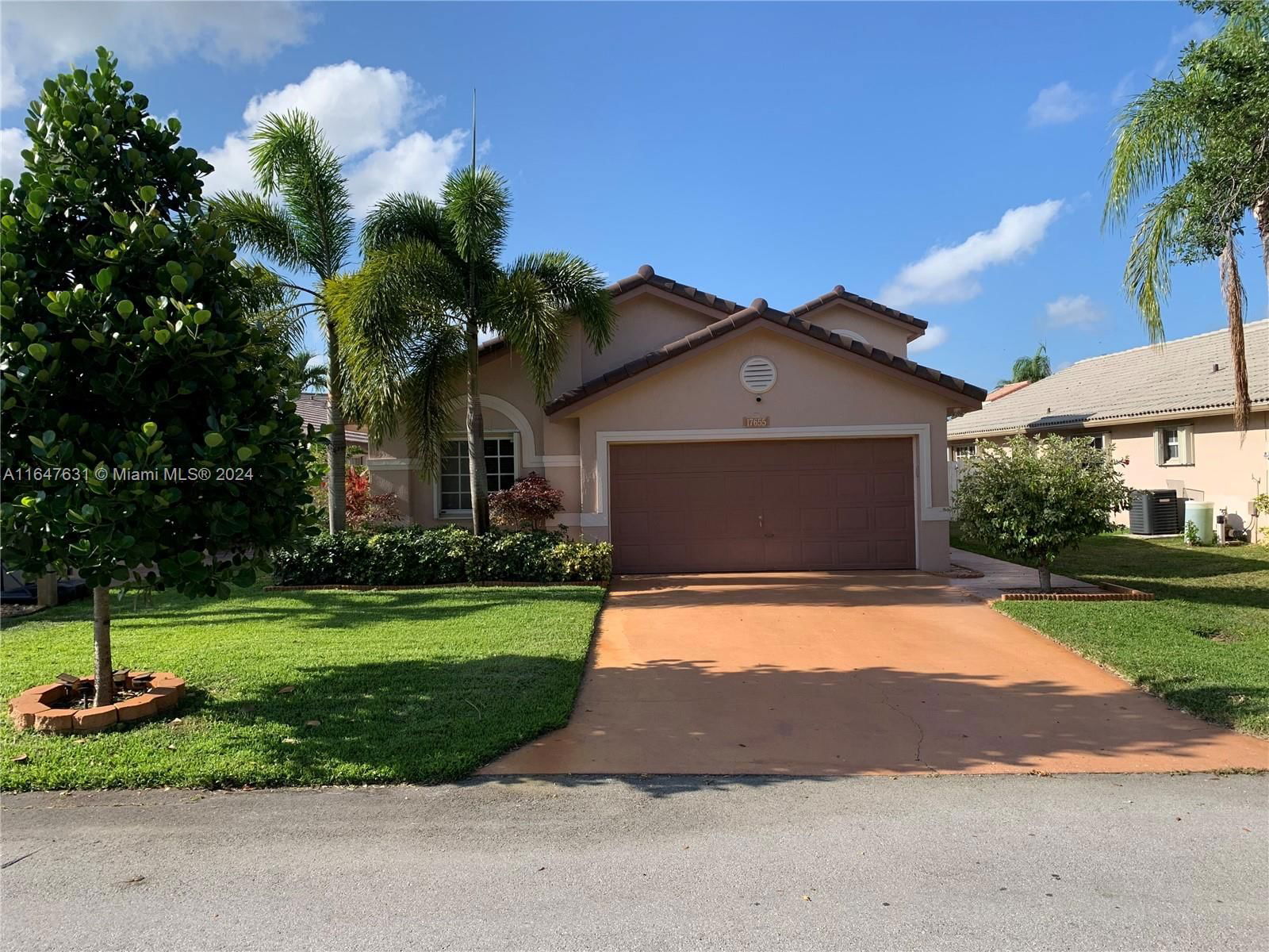 Real estate property located at , Broward, SILVER LAKES AT PEMBROKE, Pembroke Pines, FL