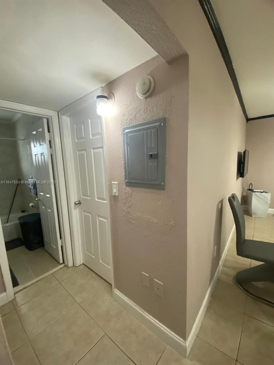 Real estate property located at 4050 135th St #20-1, Miami-dade, Villa Biscaya Jardines Co, Opa-Locka, FL