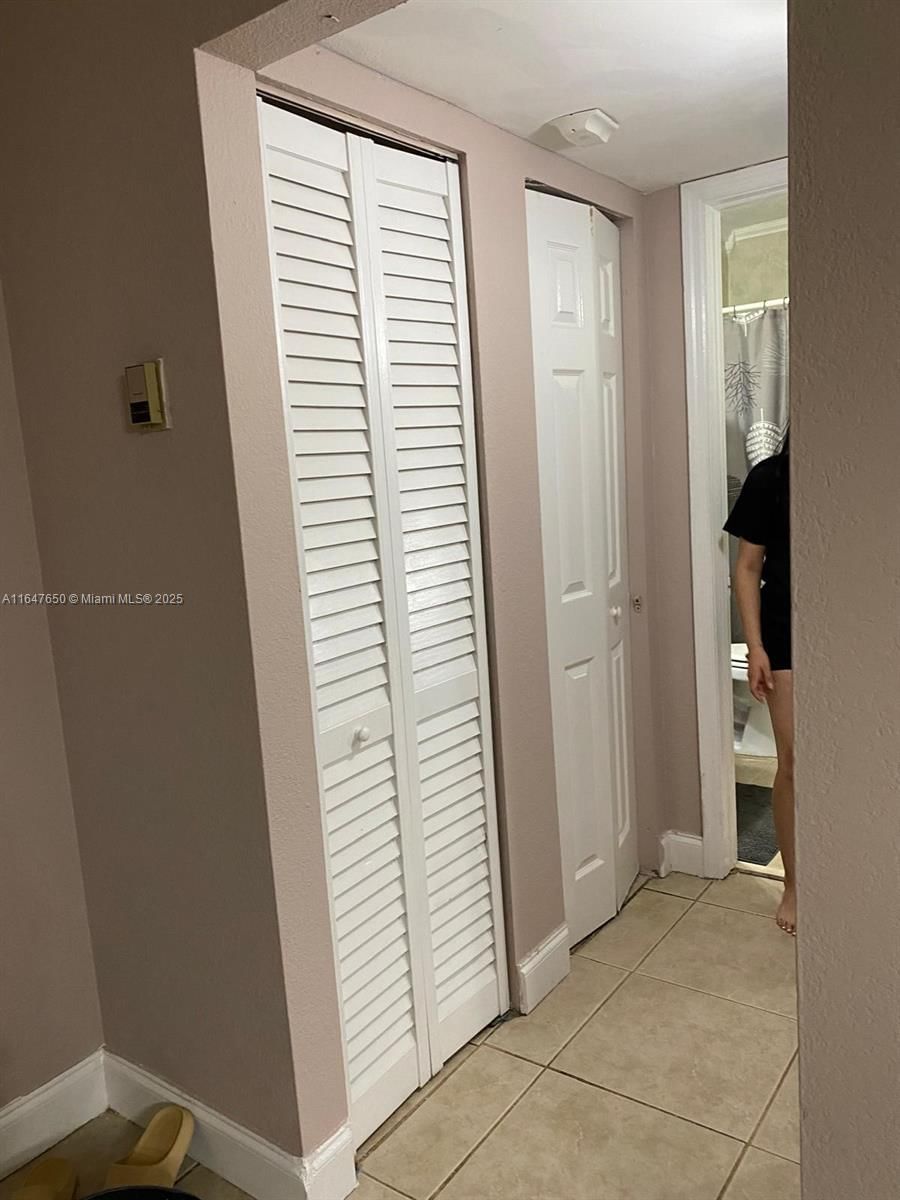 Real estate property located at 4050 135th St #20-1, Miami-dade, Villa Biscaya Jardines Co, Opa-Locka, FL