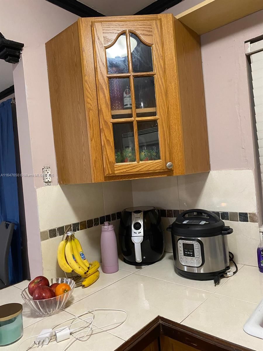 Real estate property located at 4050 135th St #20-1, Miami-dade, Villa Biscaya Jardines Co, Opa-Locka, FL