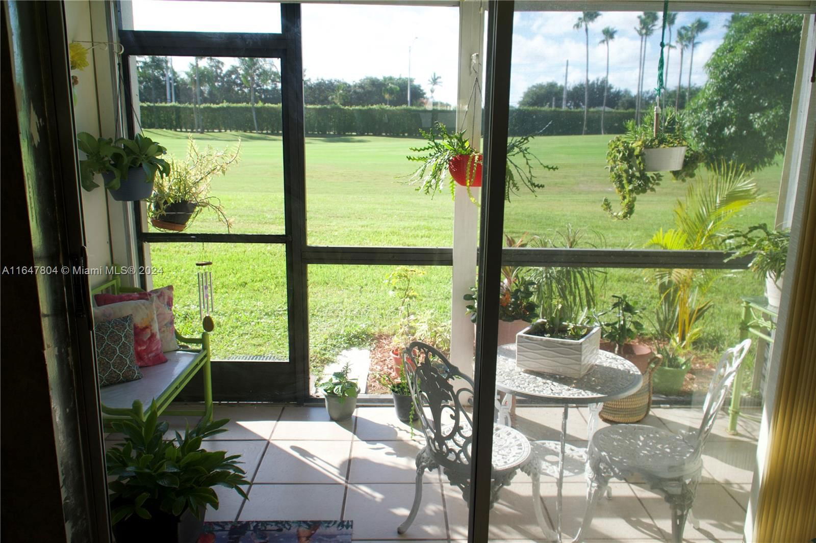 Real estate property located at 9820 Hollybrook Lake Dr #106, Broward, HOLLYBROOK GOLF AND, Pembroke Pines, FL