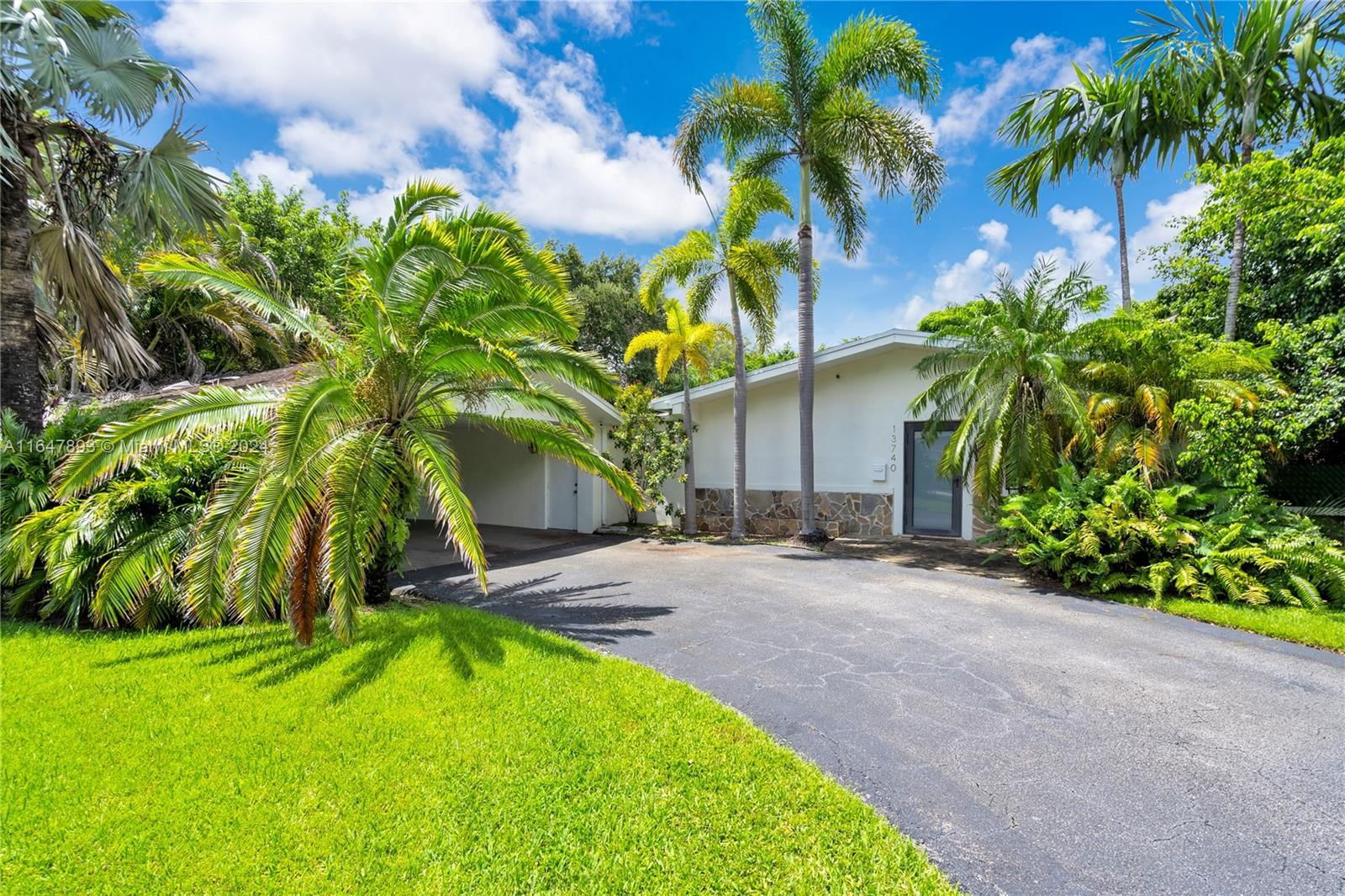 Real estate property located at 13740 78th Pl, Miami-Dade, HERMAN ESTATES, Palmetto Bay, FL