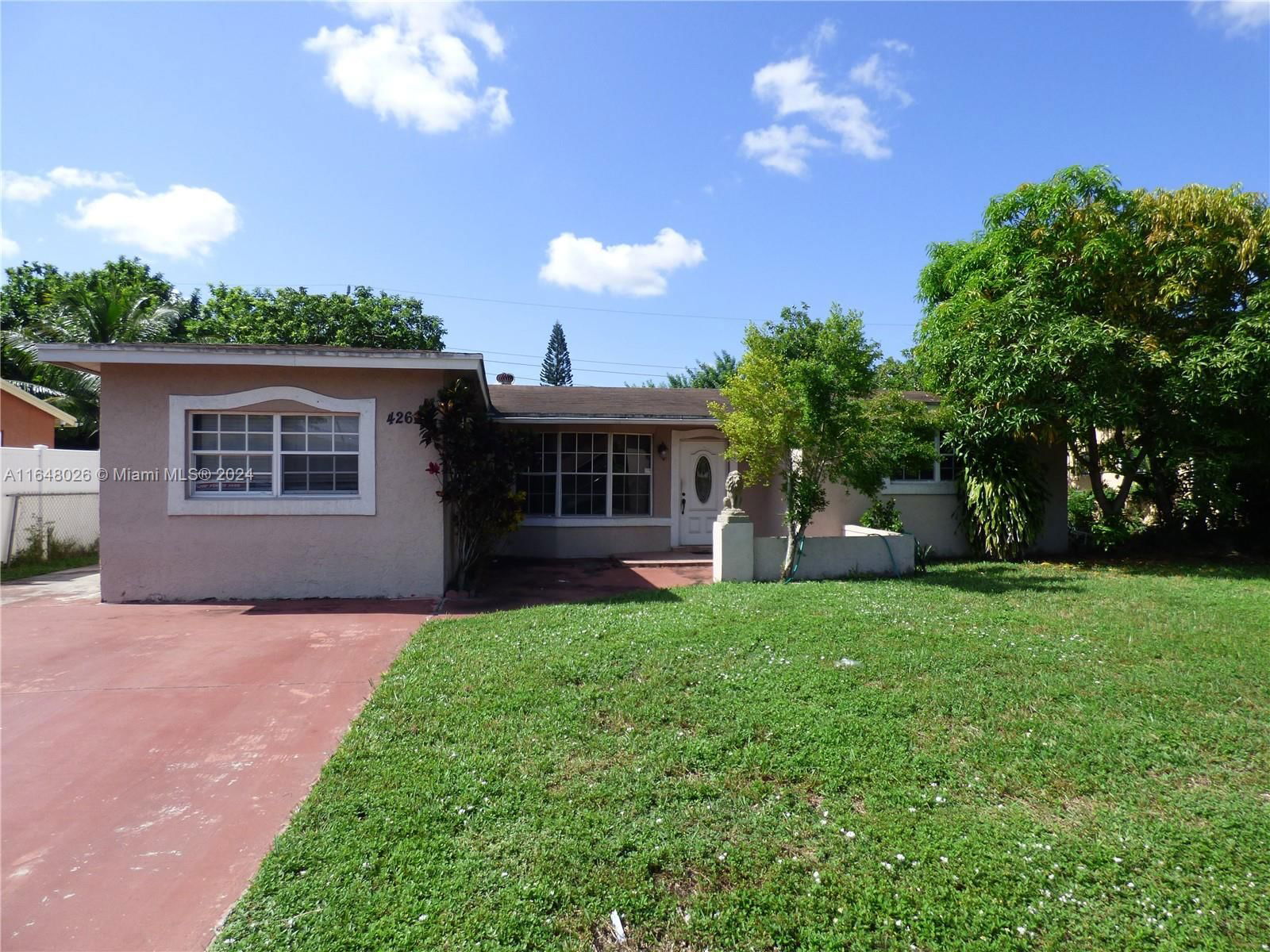 Real estate property located at 4260 22nd St, Broward, HOLIDAY VILLAGE SEC TWO, Lauderhill, FL