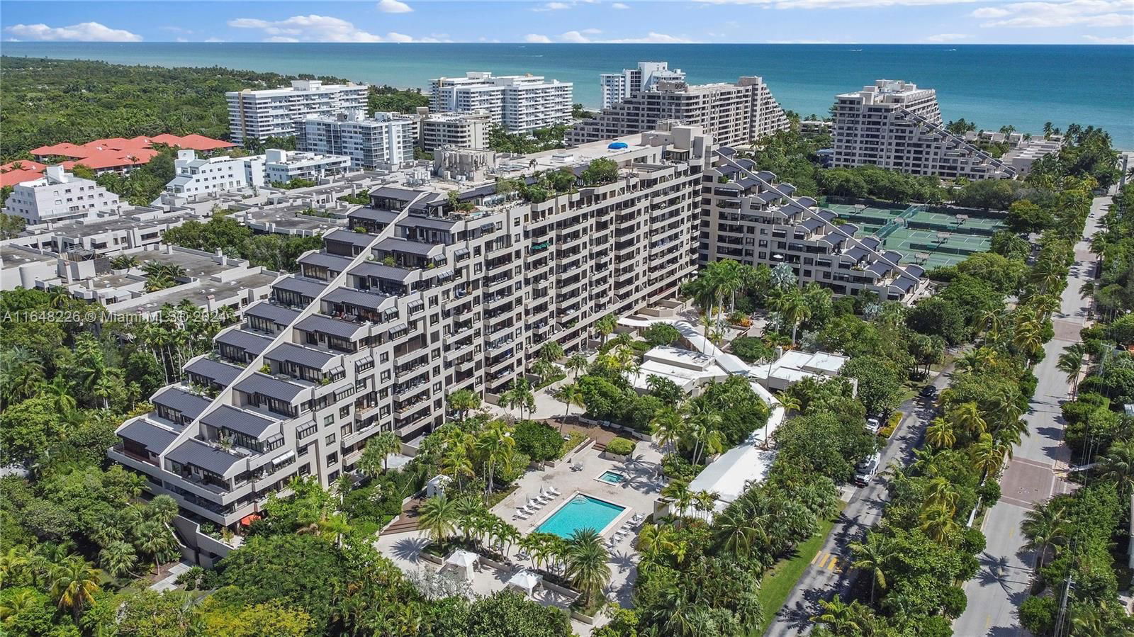 Real estate property located at 151 Crandon Blvd #822, Miami-Dade, THE EMERALDBAY @ KEY COLO, Key Biscayne, FL