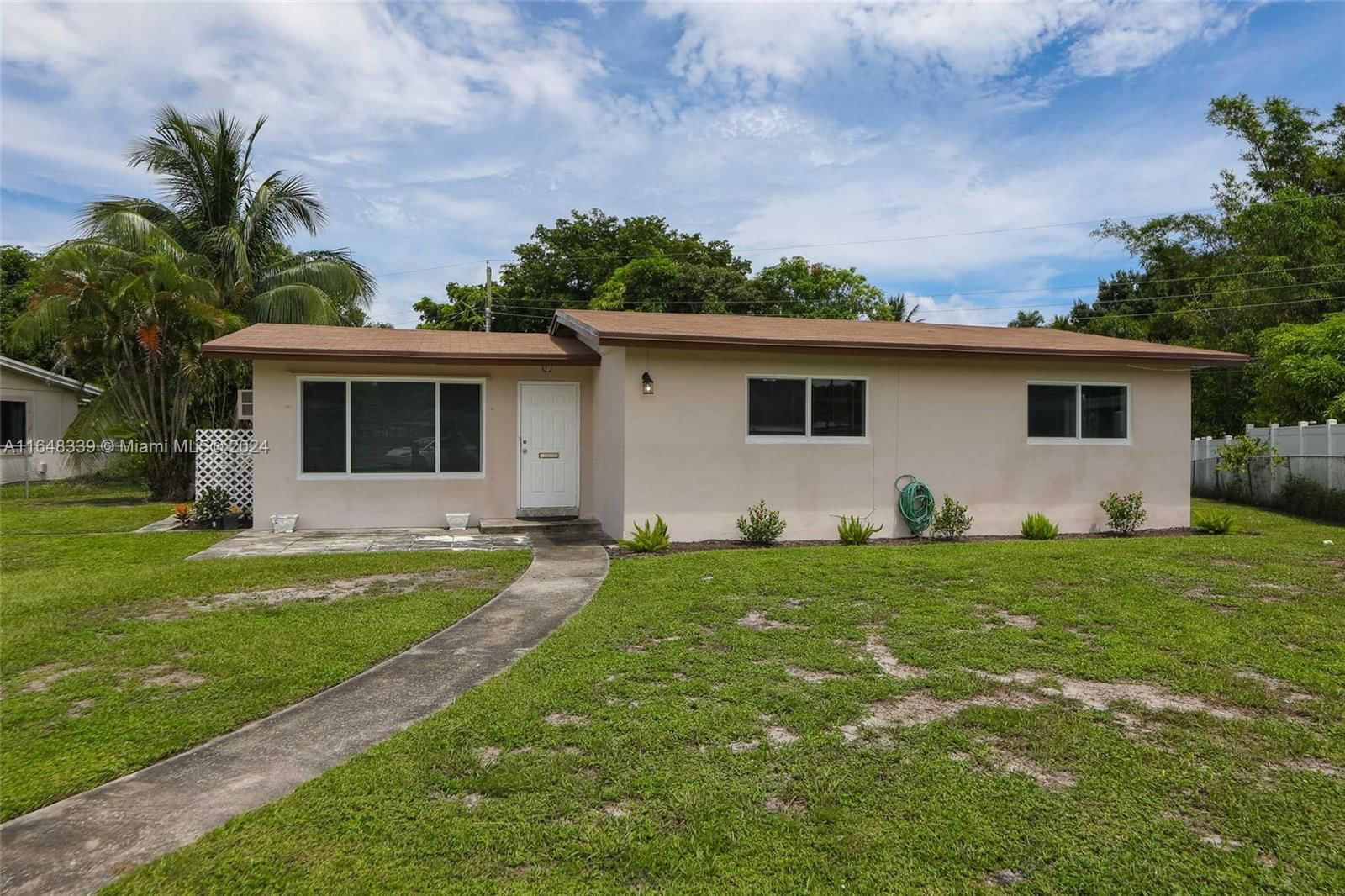 Real estate property located at 1524 12th Ter, Broward, LAUDERDALE VILLAS, Fort Lauderdale, FL