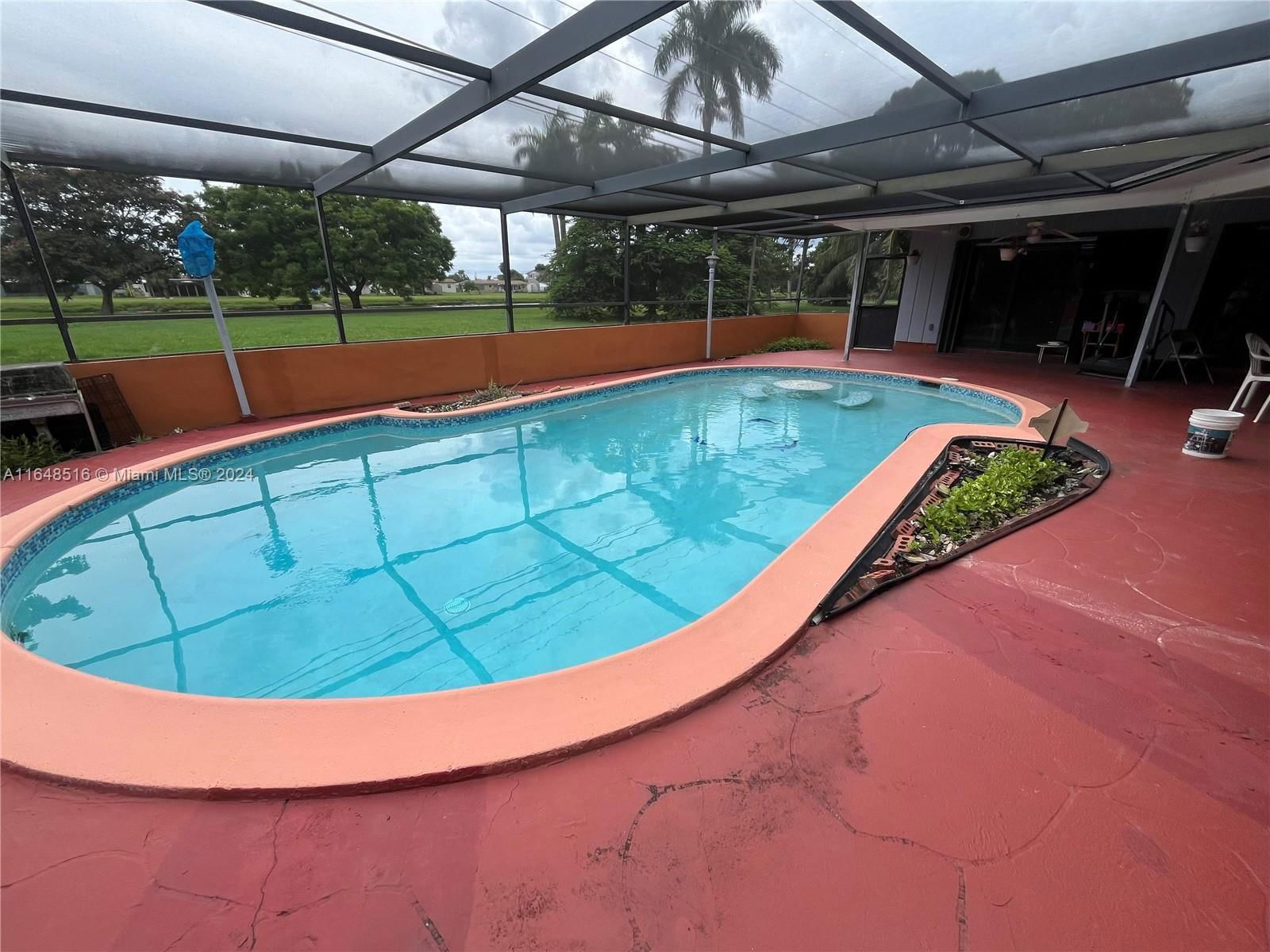 Real estate property located at 1300 203rd St, Miami-Dade, NORTH DADE COUNTRY CLUB V, Miami Gardens, FL