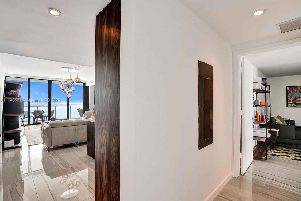 Real estate property located at 3131 7th Ave #3504, Miami-dade, One Paraiso Condo, Miami, FL
