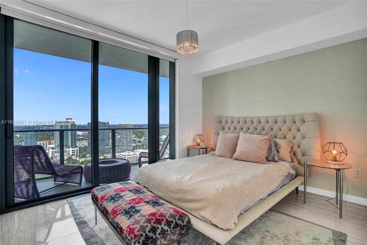 Real estate property located at 3131 7th Ave #3504, Miami-dade, One Paraiso Condo, Miami, FL