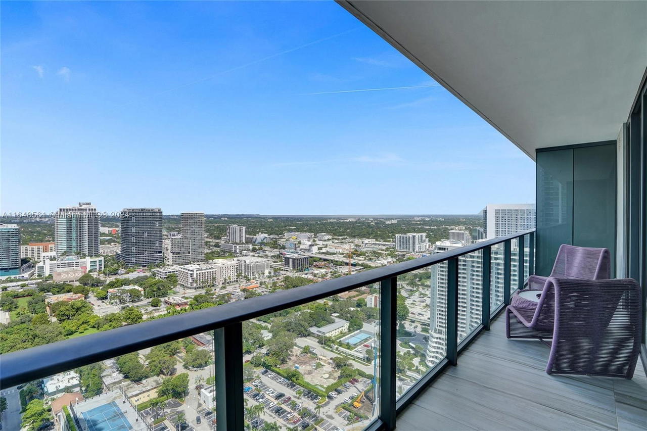 Real estate property located at 3131 7th Ave #3504, Miami-dade, One Paraiso Condo, Miami, FL